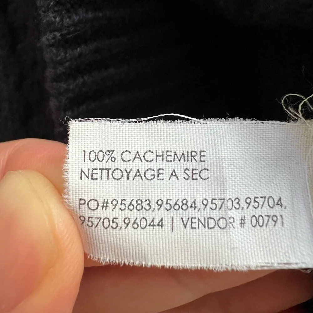 Club monaco cashmere cable sweater - Picture 2 of 5
